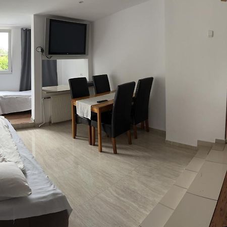Pokoje Goscinne Pocztacaffe Gdynia Kültér fotó